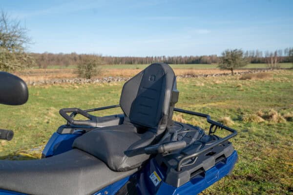 WebLarge_JPG-2025-emea-atv-sportsman-Touring-570-SP-T3b-SpringfieldBlue-lifestyle-61 Polaris Sportsman 570 Touring SP