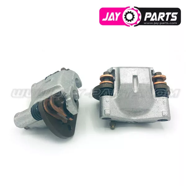 JayParts Kétdugattyús Hátsó Féknyereg Készlet Fékbetétekkel (2 db) – Polaris Scrambler / Sportsman XP 1000 S (JP0170)