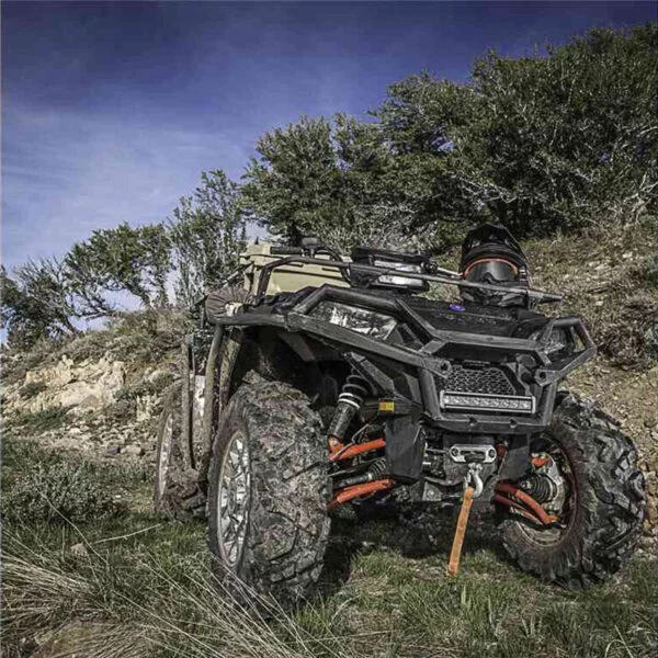 Polaris 2882020 Sportsman első gallytörő terepen