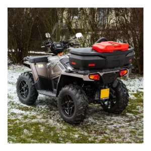 SHARK AX115 hátsó ATV doboz (115 L, zárható) – Polaris Sportsman Touring 570 és univerzális quad csomagtartókhoz