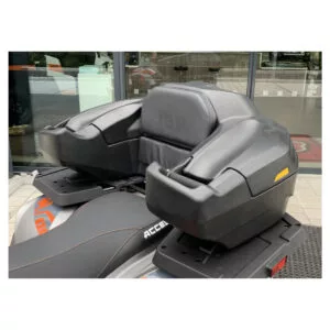 SHARK AX75 / L7500 hátsó ATV doboz háttámlával és kartámasszal (106×61×43 cm)